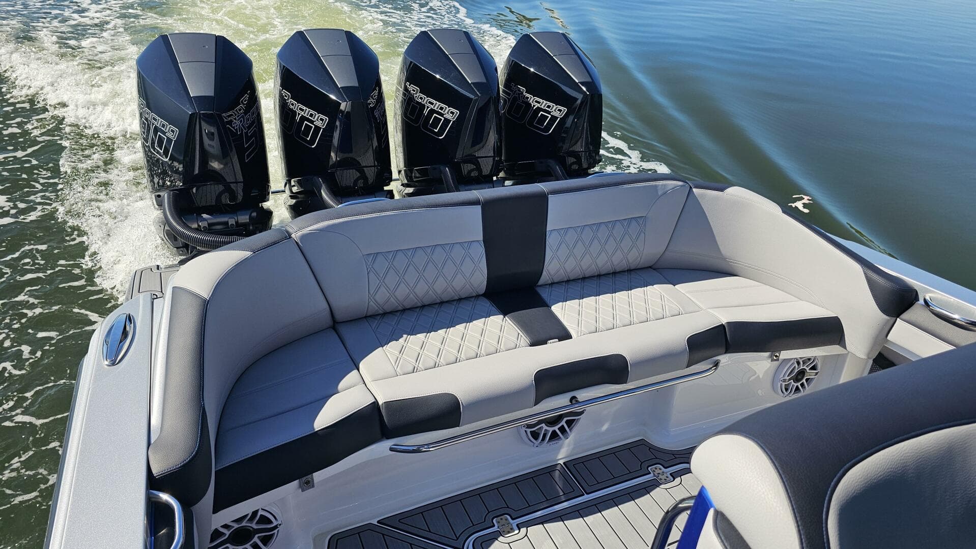2024 Nor-Tech 390 Sport Center Console — photo 11