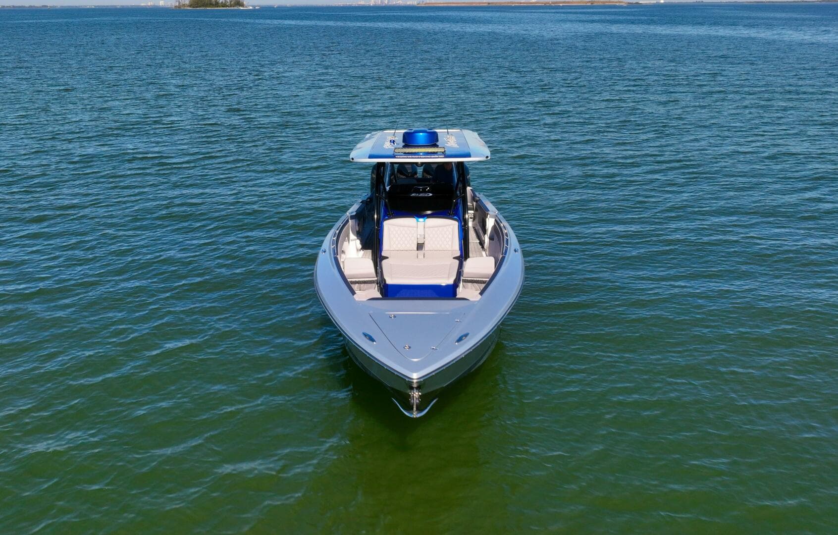 2024 Nor-Tech 390 Sport Center Console — photo 8
