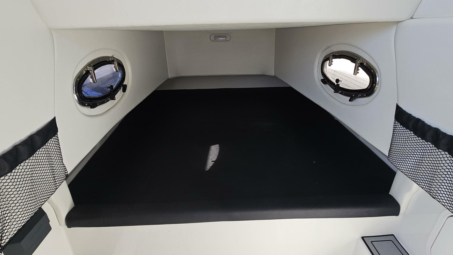 2024 Nor-Tech 390 Sport Center Console — photo 36