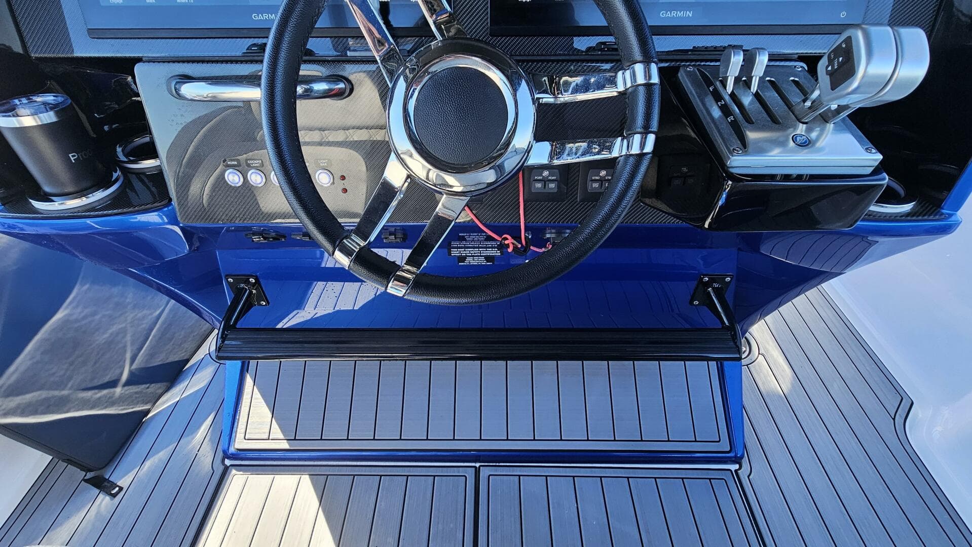 2024 Nor-Tech 390 Sport Center Console — photo 30