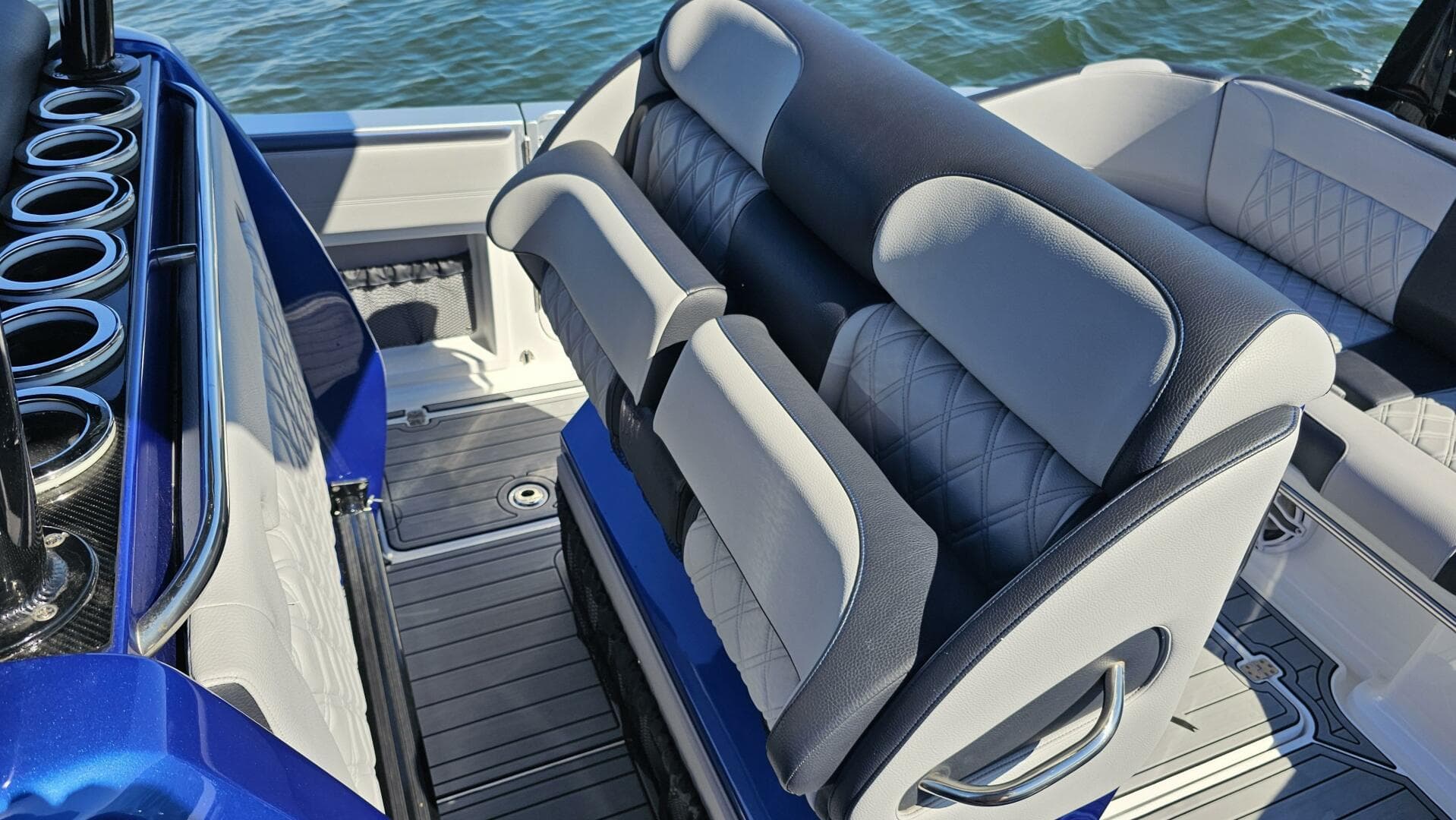 2024 Nor-Tech 390 Sport Center Console — photo 23