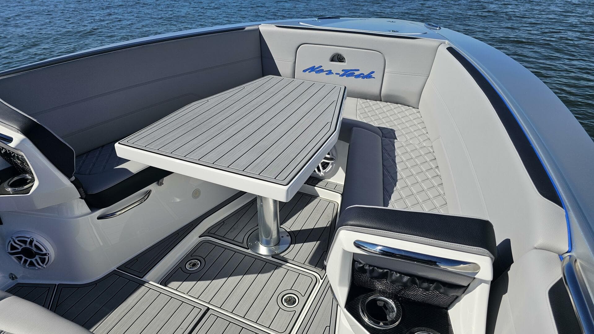2024 Nor-Tech 390 Sport Center Console — photo 40