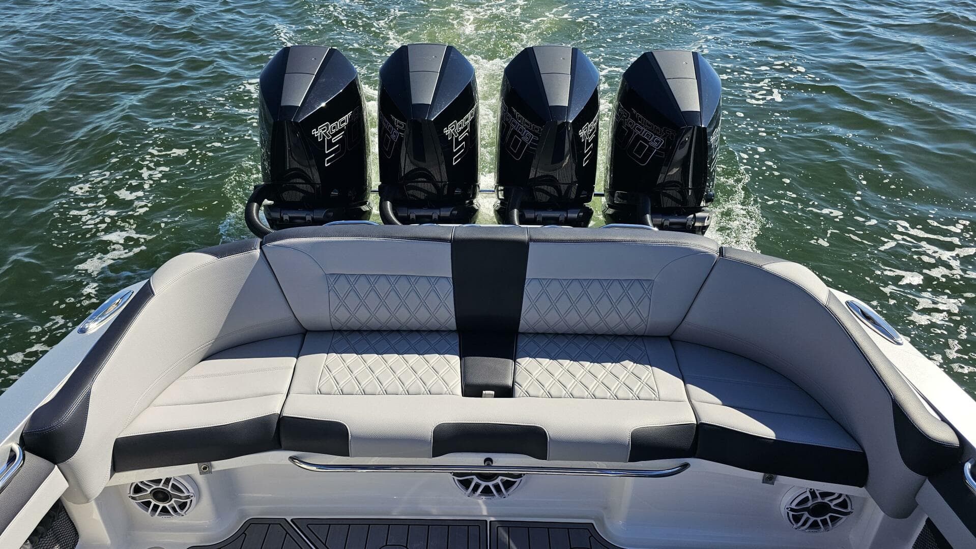 2024 Nor-Tech 390 Sport Center Console — photo 12