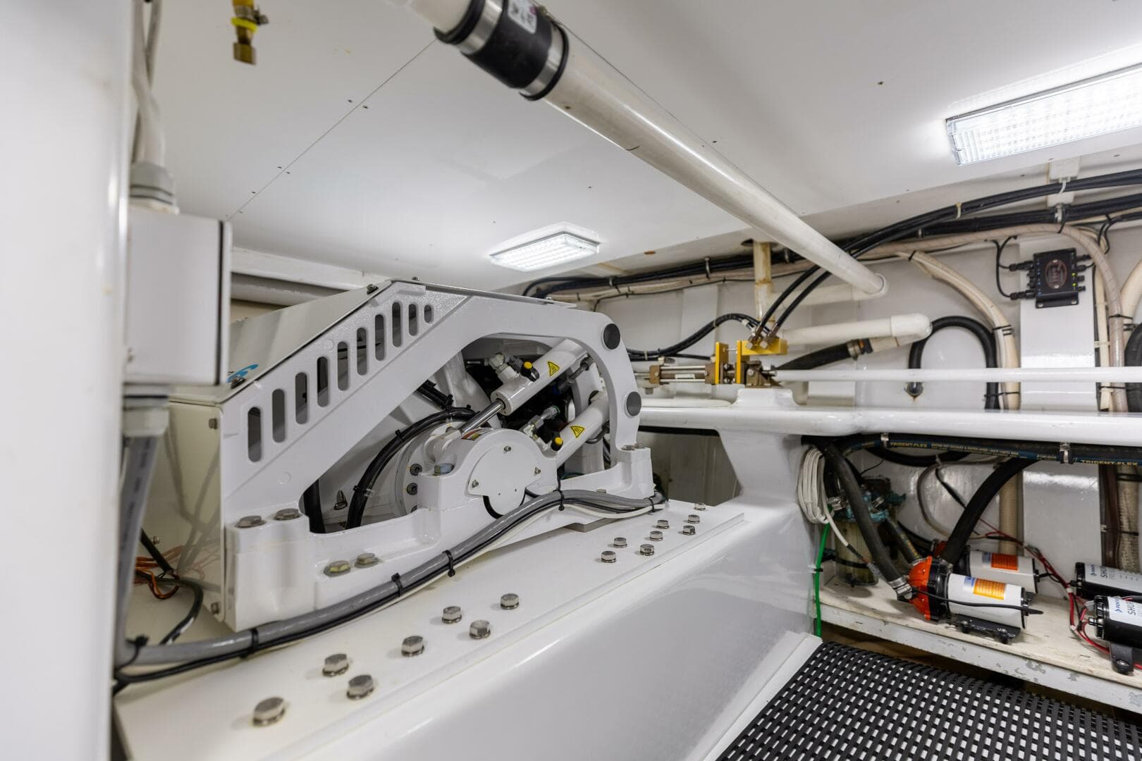 2000 Sunny Briggs 64 Convertible — photo 40