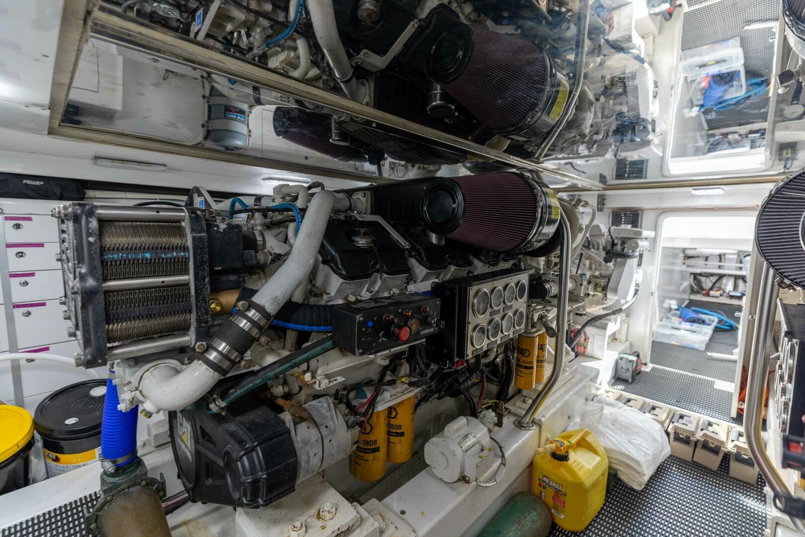 2000 Sunny Briggs 64 Convertible — photo 37