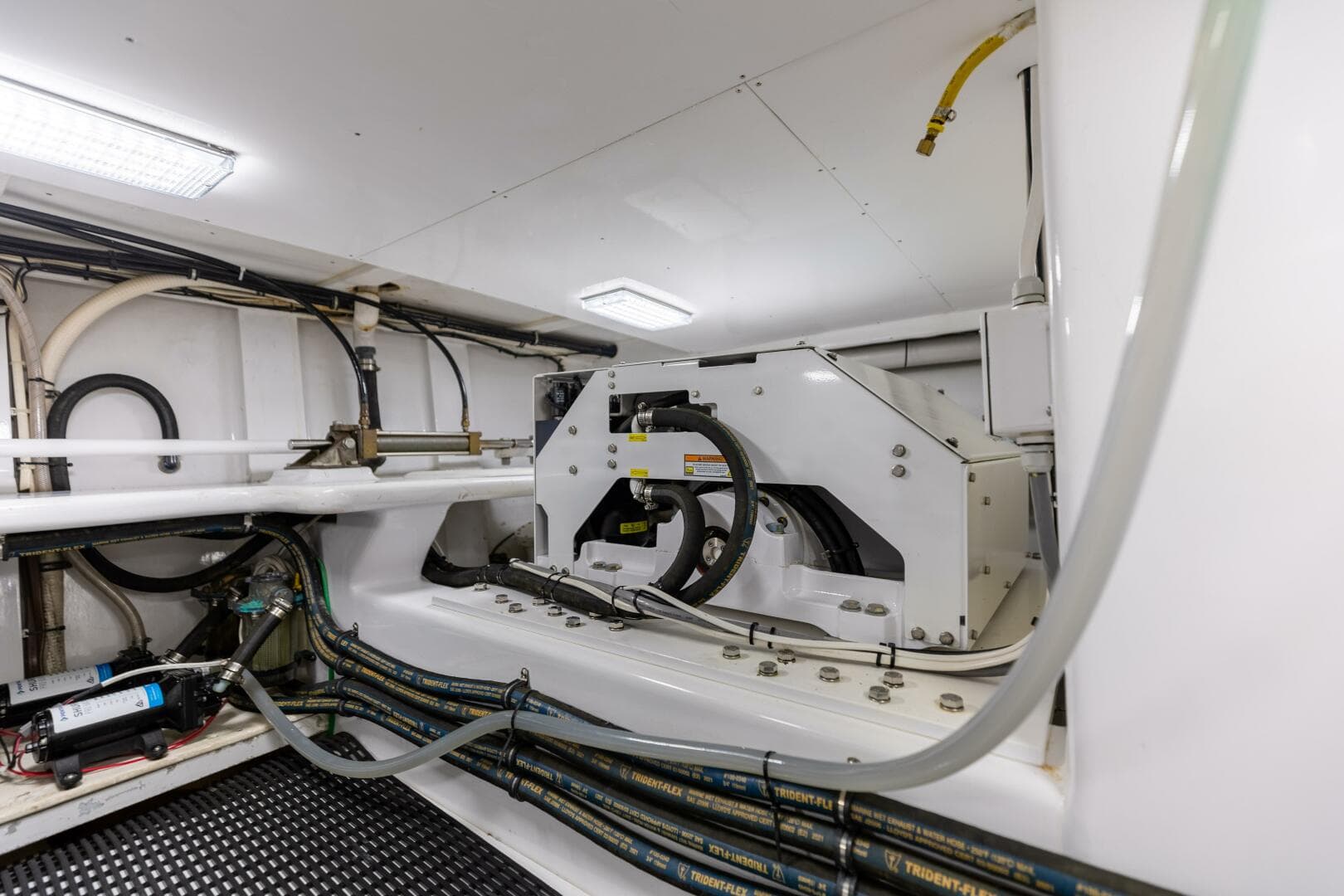 2000 Sunny Briggs 64 Convertible — photo 41