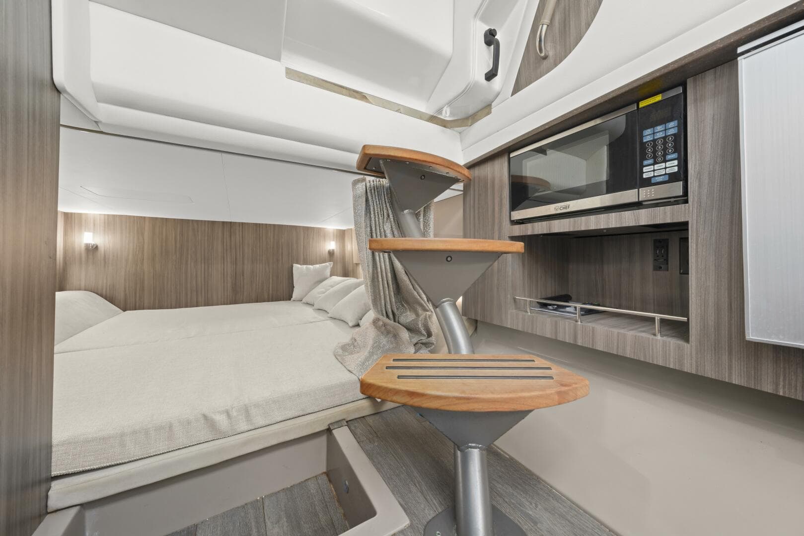 2022 Sea Ray Slx 400 Outboard — photo 39