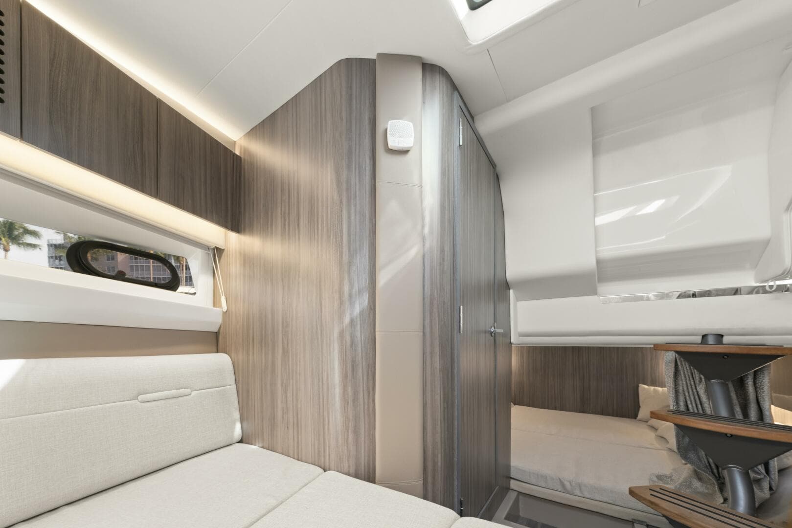 2022 Sea Ray Slx 400 Outboard — photo 46