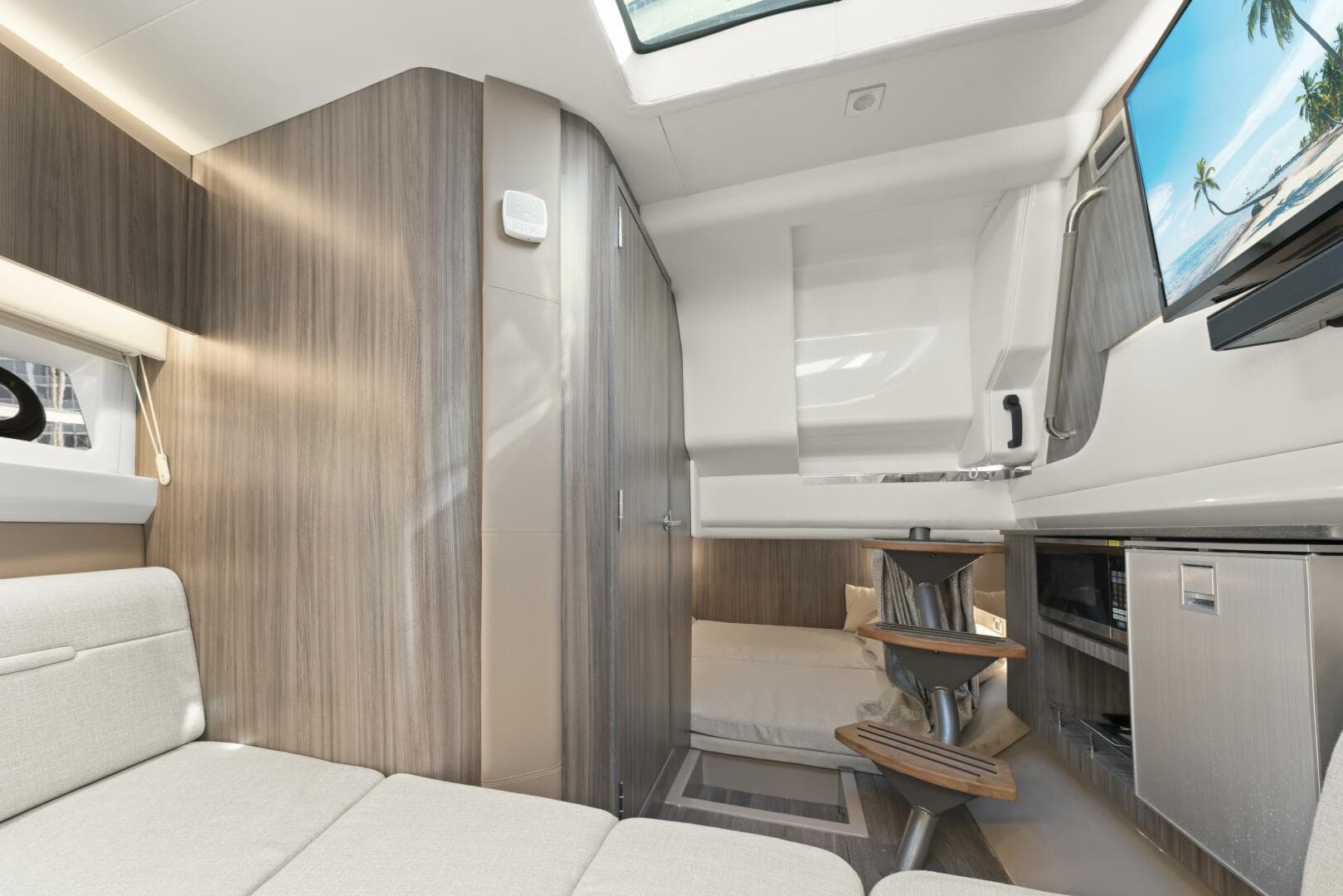 2022 Sea Ray Slx 400 Outboard — photo 40