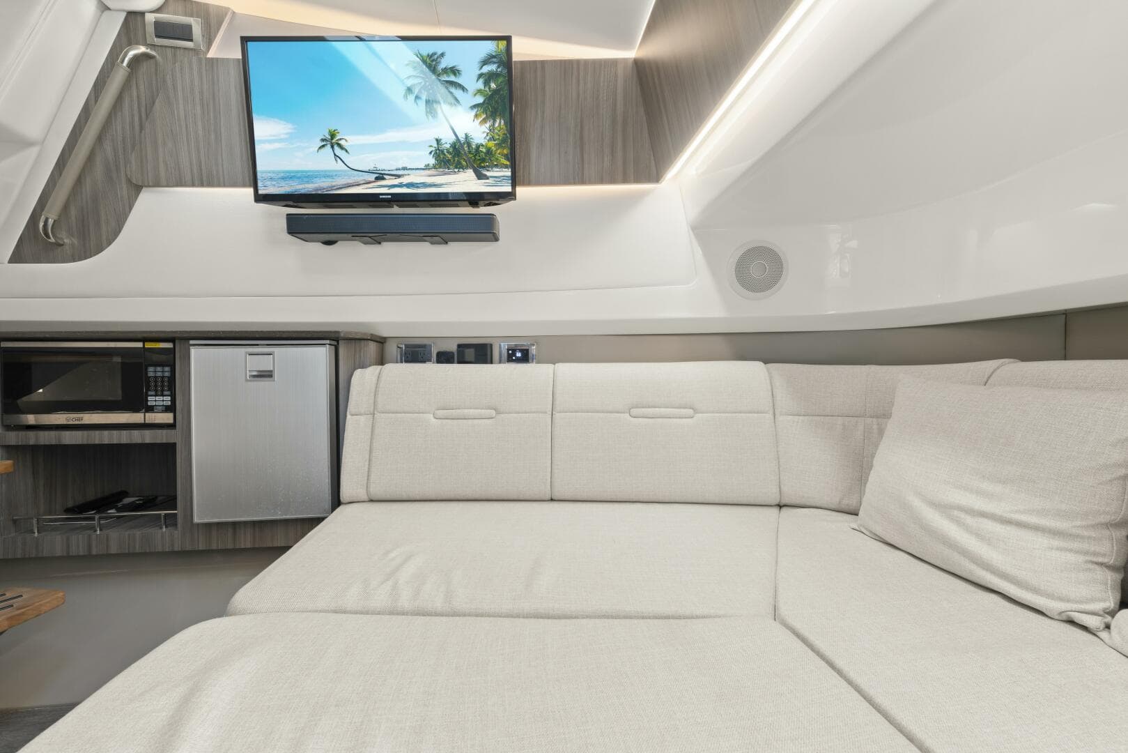 2022 Sea Ray Slx 400 Outboard — photo 42