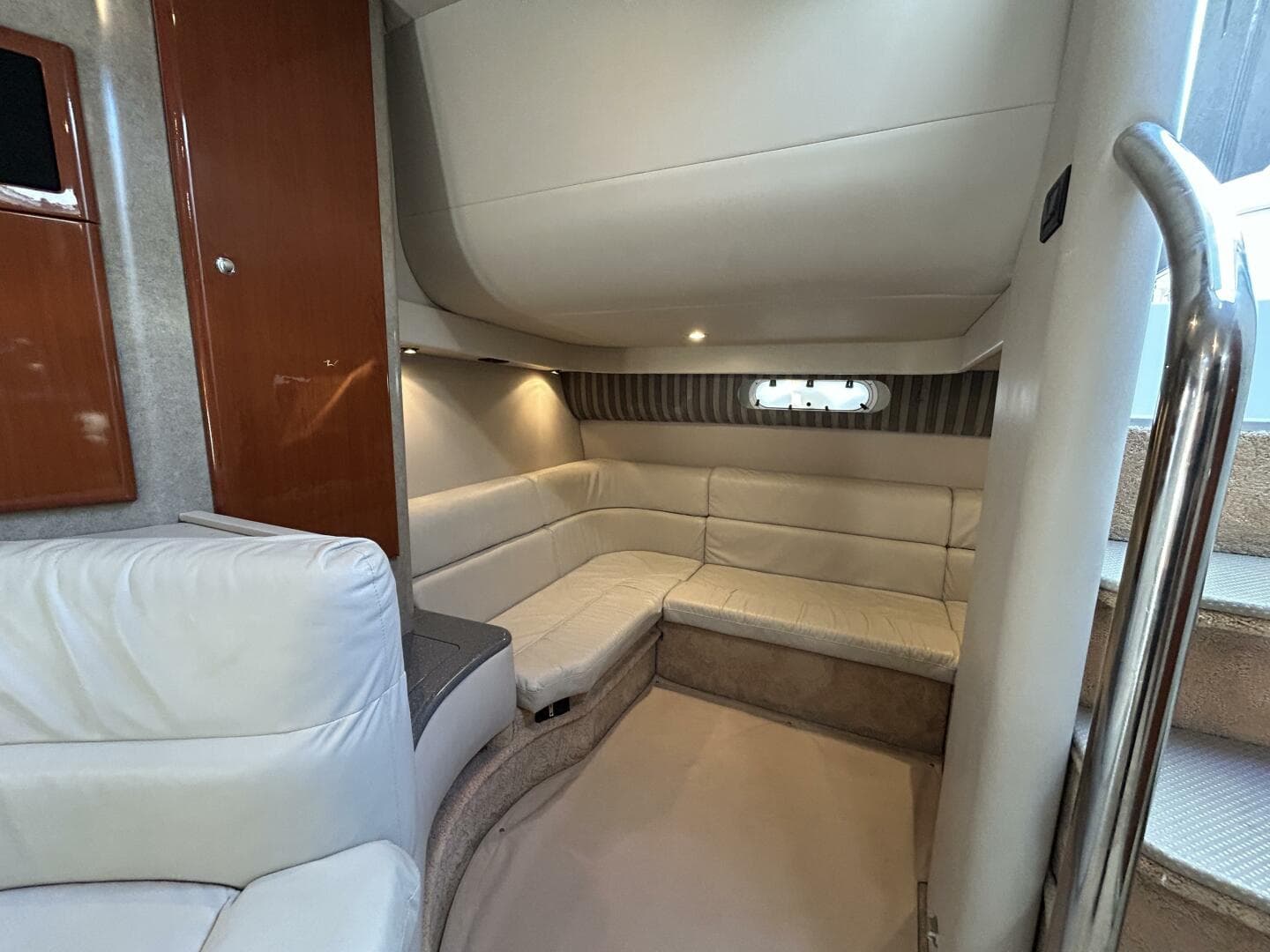 2005 Formula 40 Performance Cruiser — photo 9