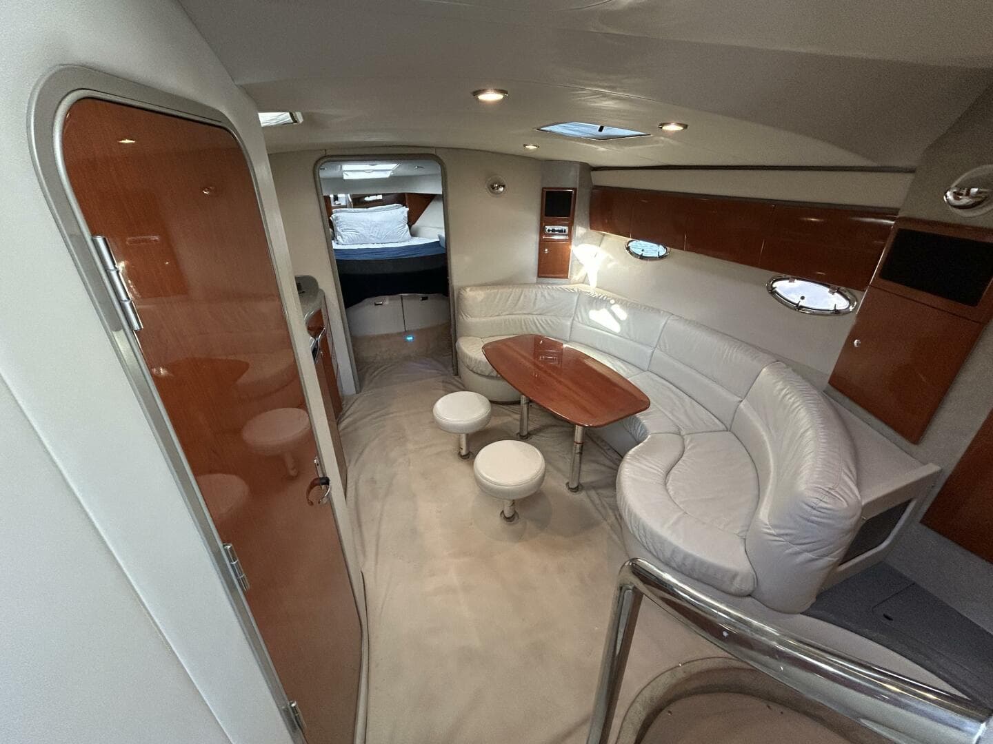 2005 Formula 40 Performance Cruiser — photo 8