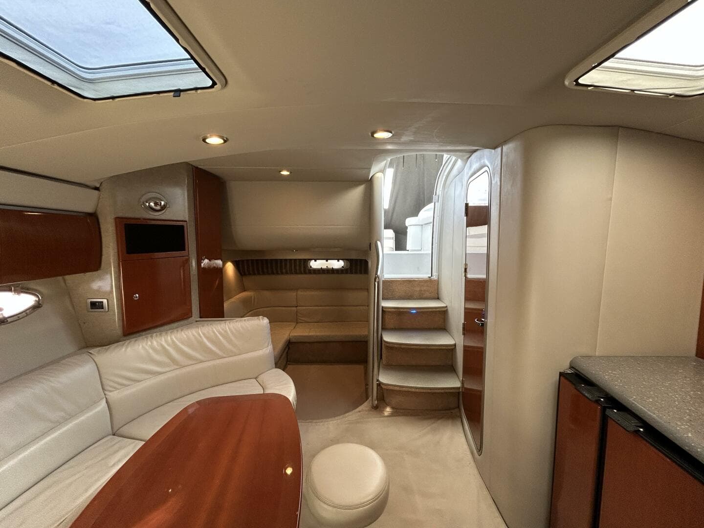 2005 Formula 40 Performance Cruiser — photo 13