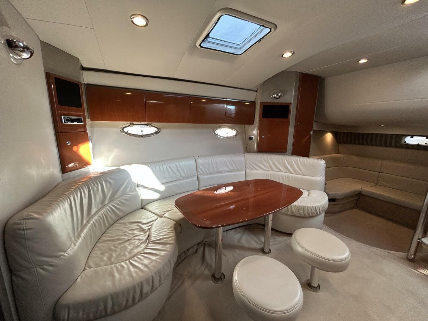 2005 Formula 40 Performance Cruiser — photo 11