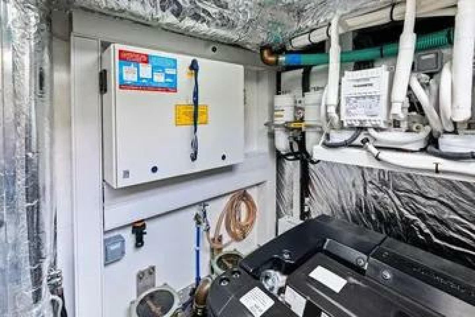 2021 Princess V55 — photo 58