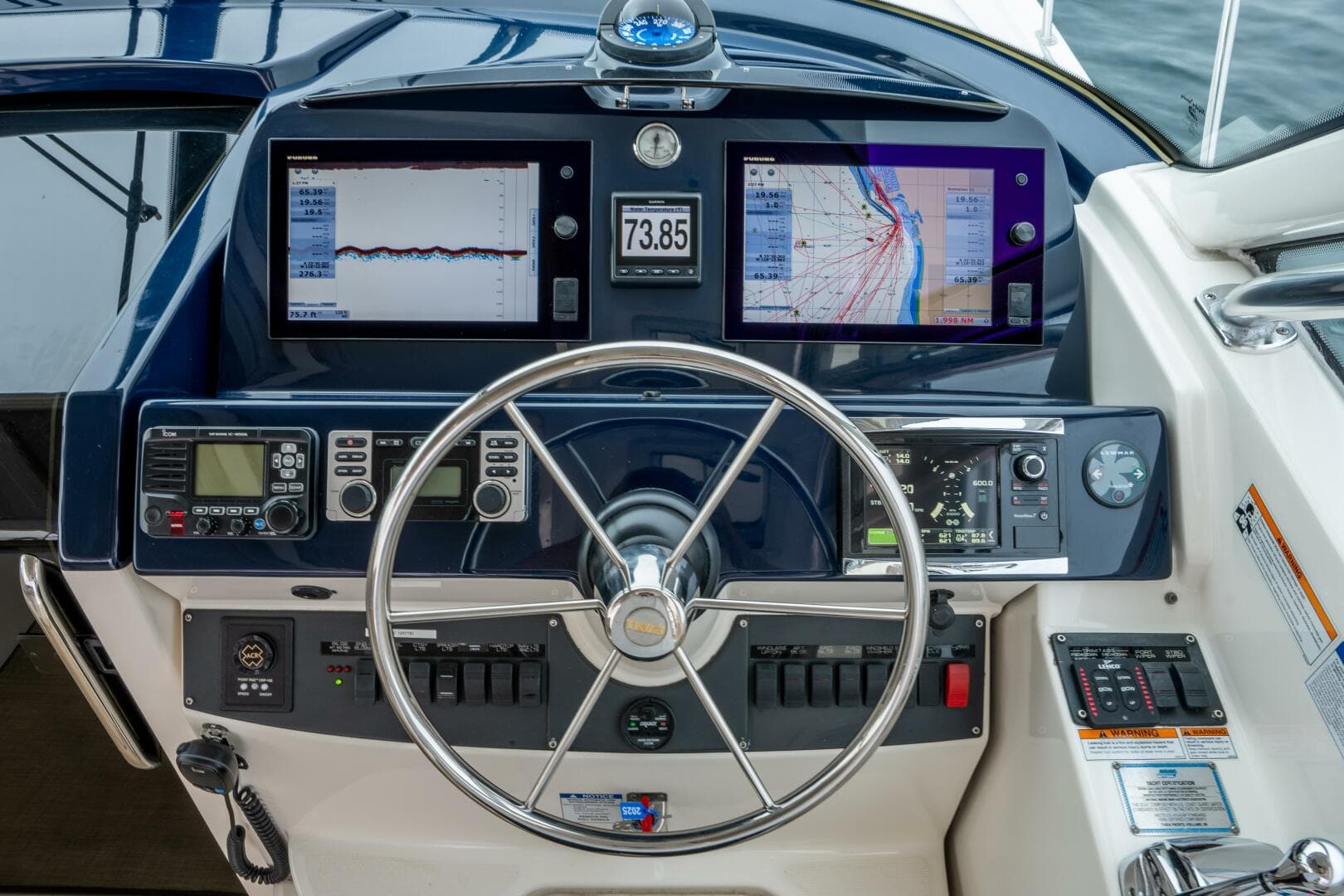 2015 Tiara Yachts 4300 Open — photo 16