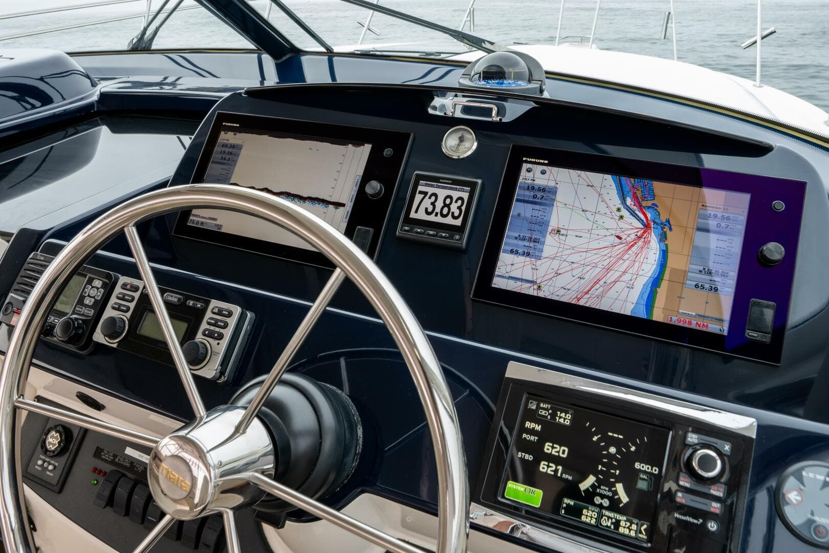 2015 Tiara Yachts 4300 Open — photo 17