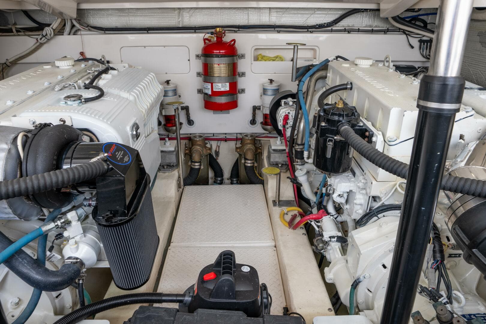 2015 Tiara Yachts 4300 Open — photo 25