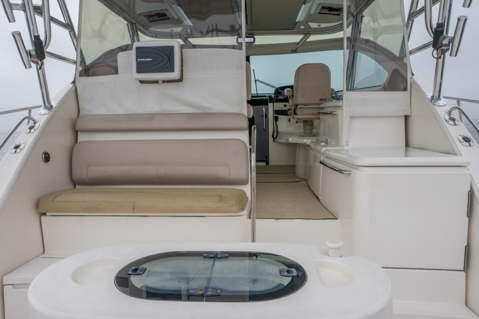 2015 Tiara Yachts 4300 Open — photo 5