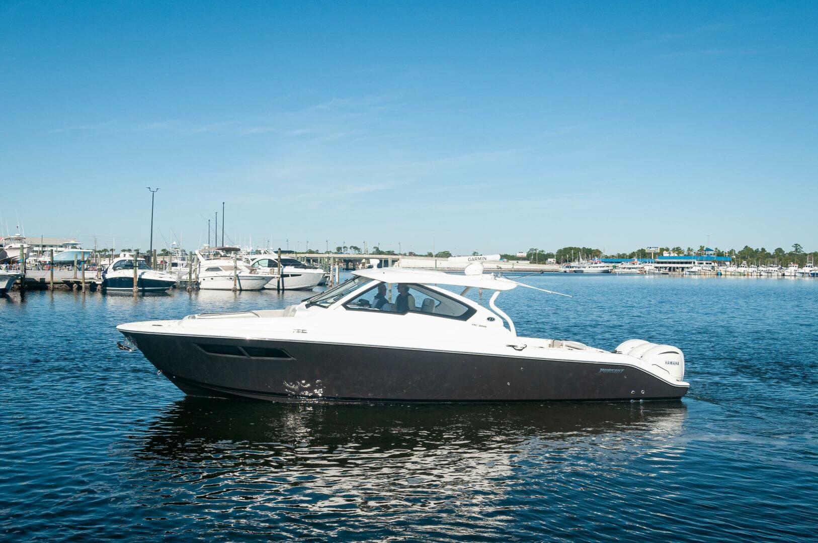 2023 Pursuit DC 365 Dual Console