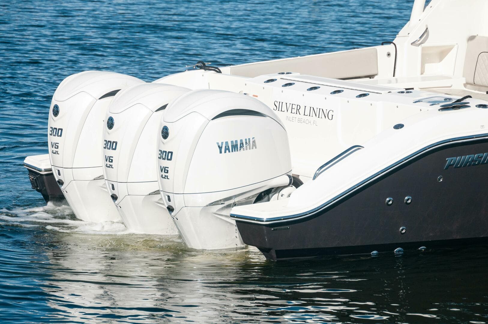 2023 Pursuit DC 365 Dual Console — photo 34