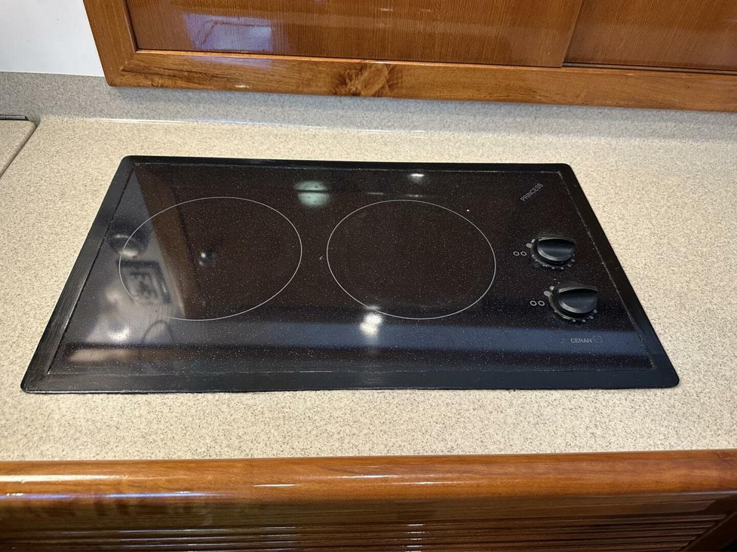 2004 Riviera 40 Sportfish — photo 28