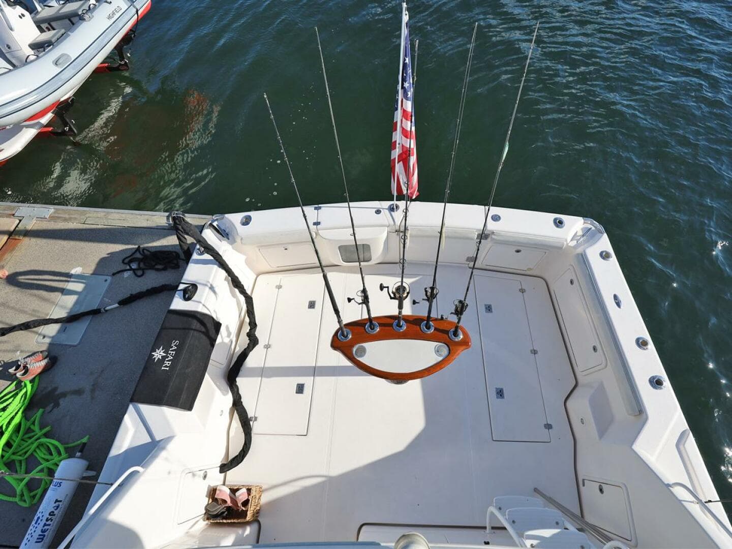 2004 Riviera 40 Sportfish — photo 17