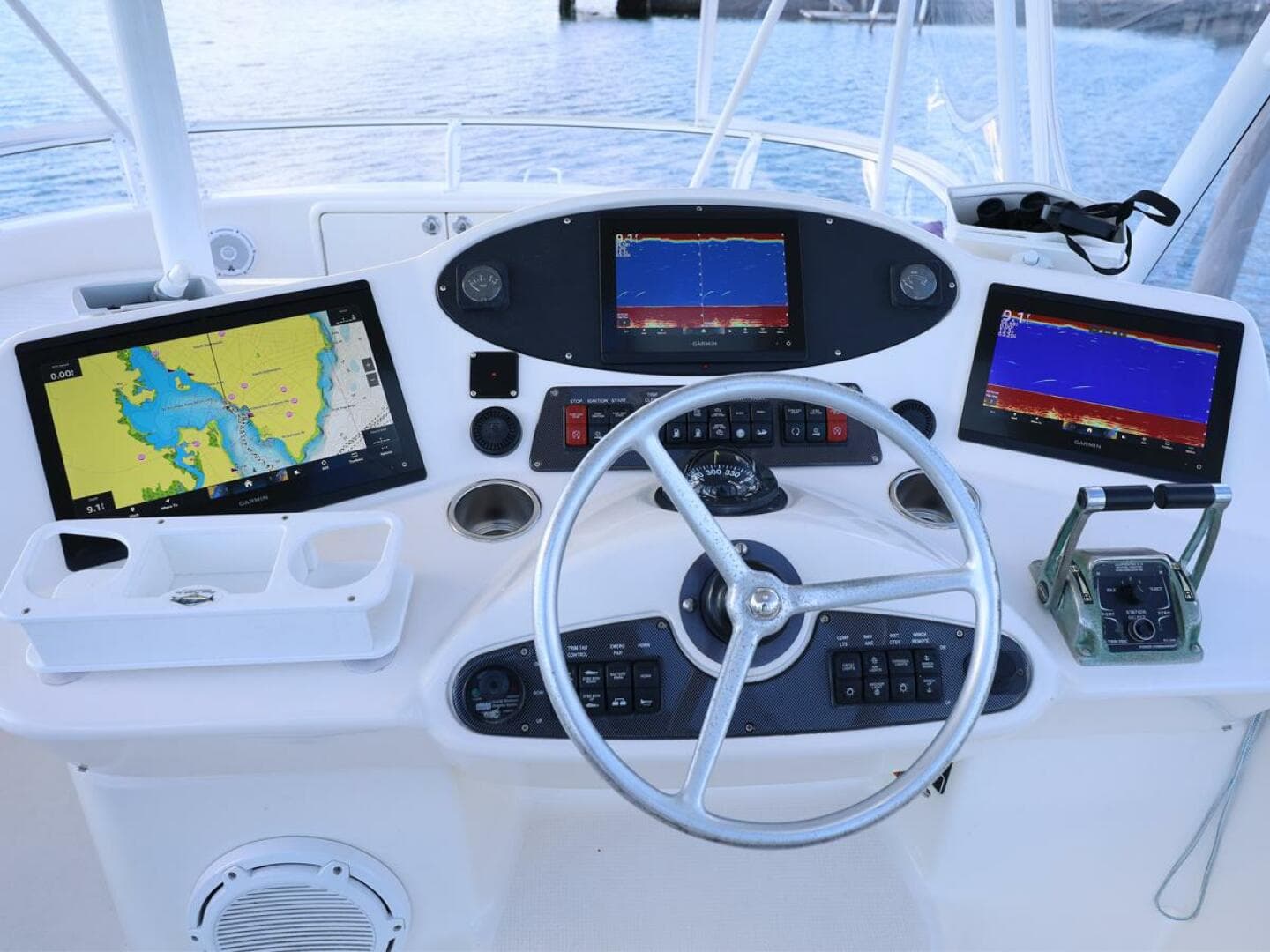 2004 Riviera 40 Sportfish — photo 7