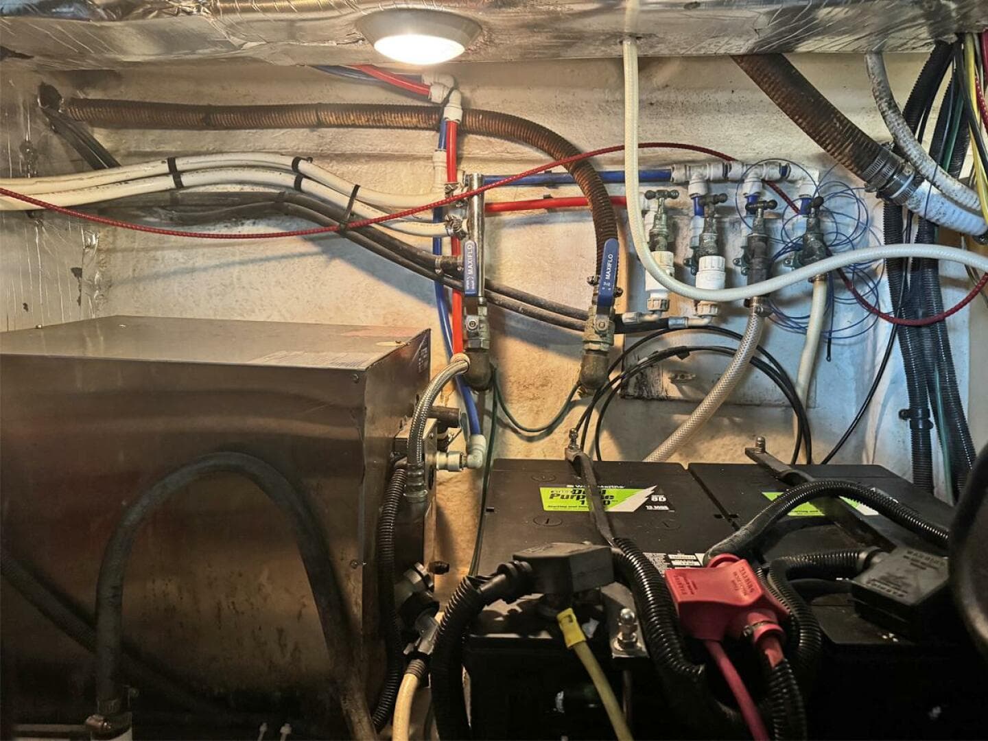 2004 Riviera 40 Sportfish — photo 48