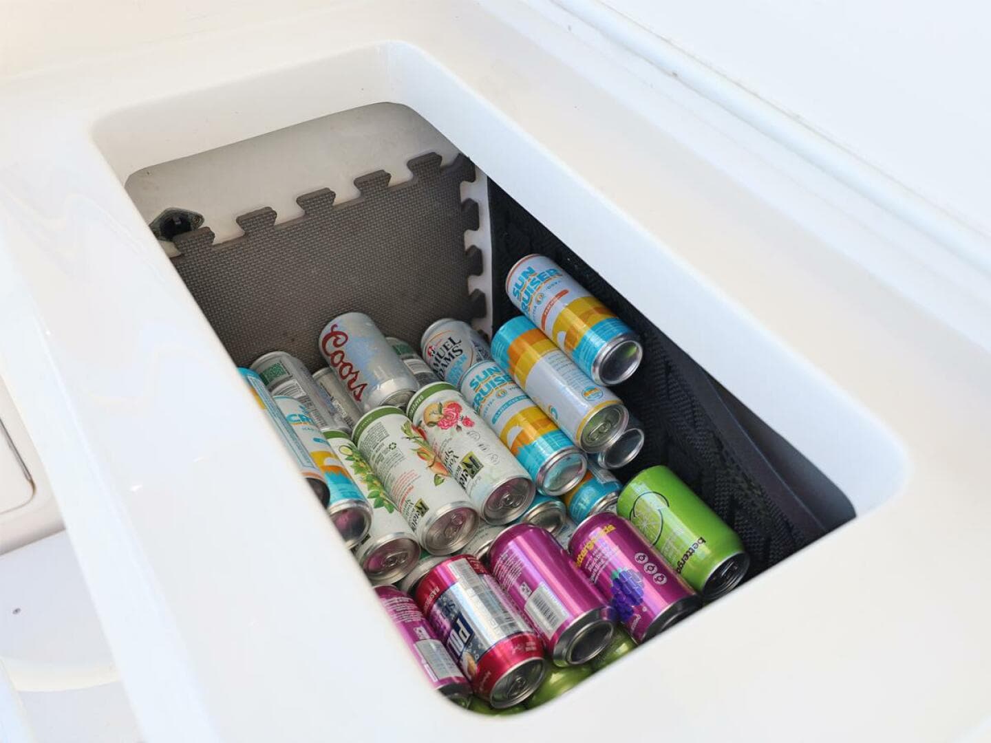 2004 Riviera 40 Sportfish — photo 45