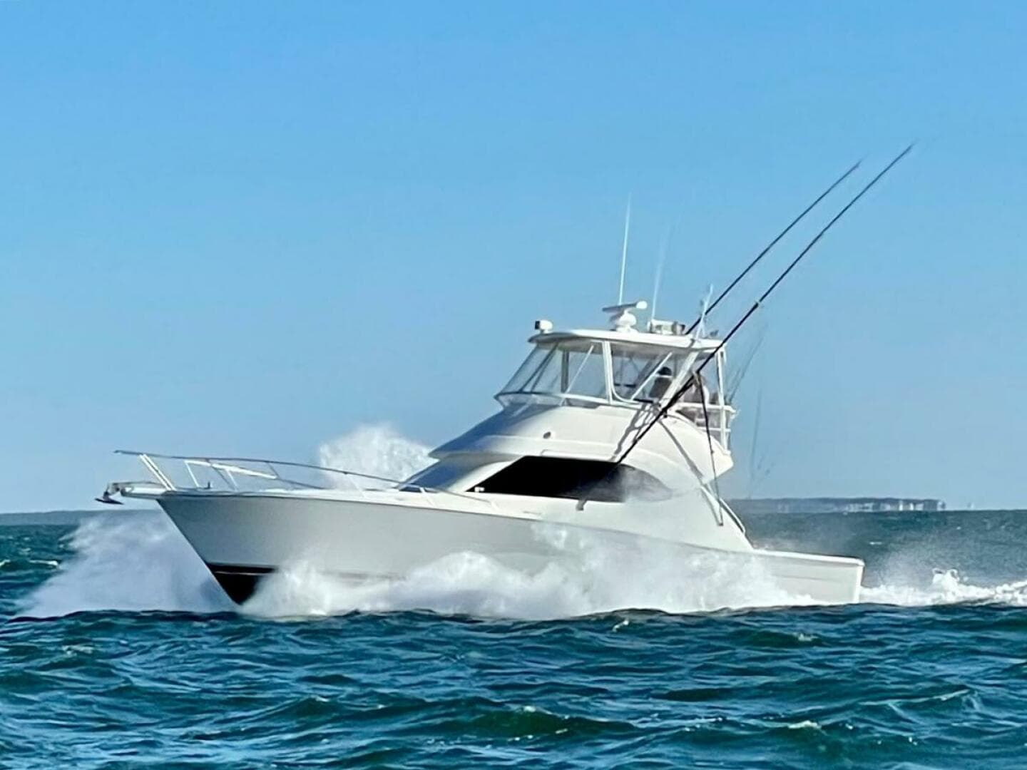 2004 Riviera 40 Sportfish — photo 2