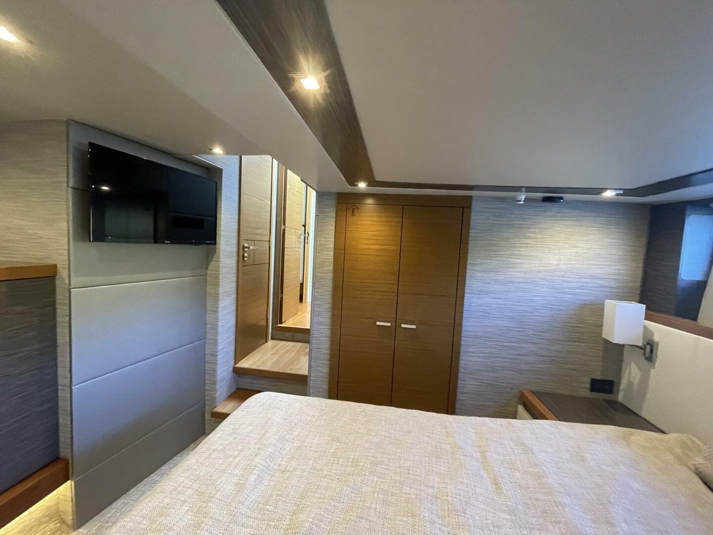 2020 Tiara Yachts C53 Coupe — photo 22