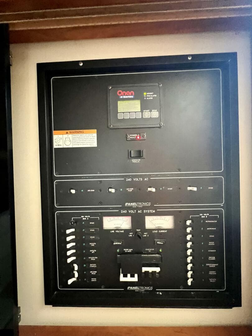 2007 Albemarle 41 Express — photo 59