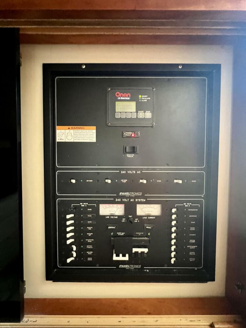 2007 Albemarle 41 Express — photo 60