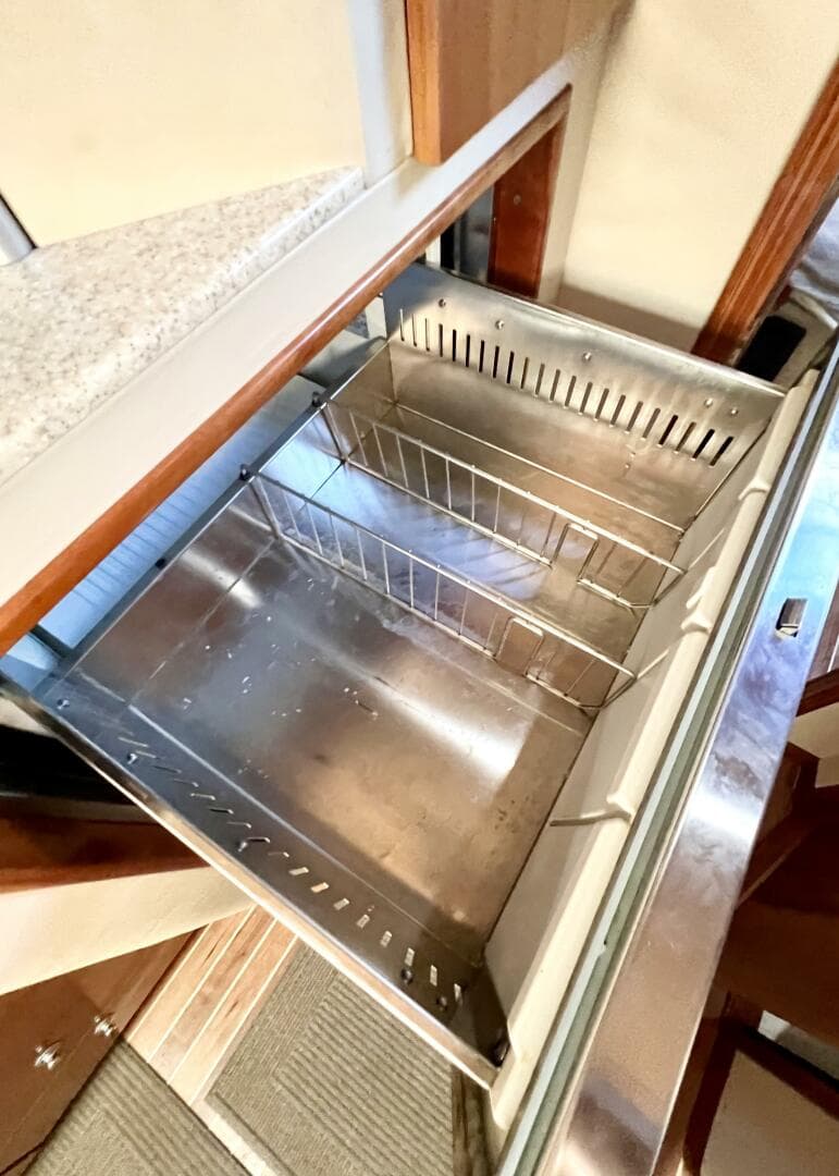 2007 Albemarle 41 Express — photo 38