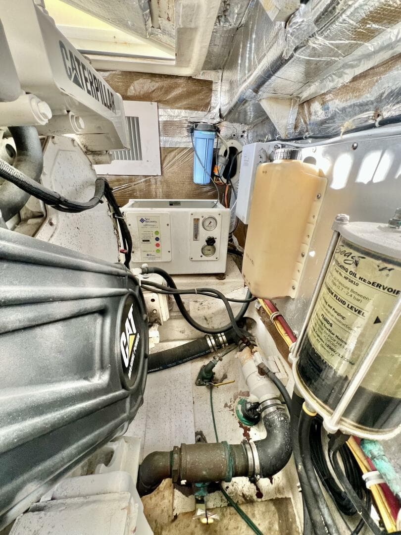 2007 Albemarle 41 Express — photo 55