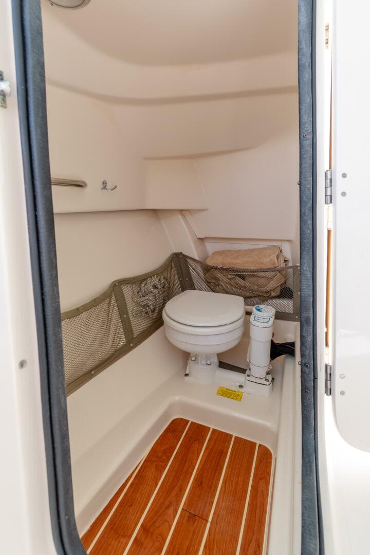 2018 Grady-White — photo 20