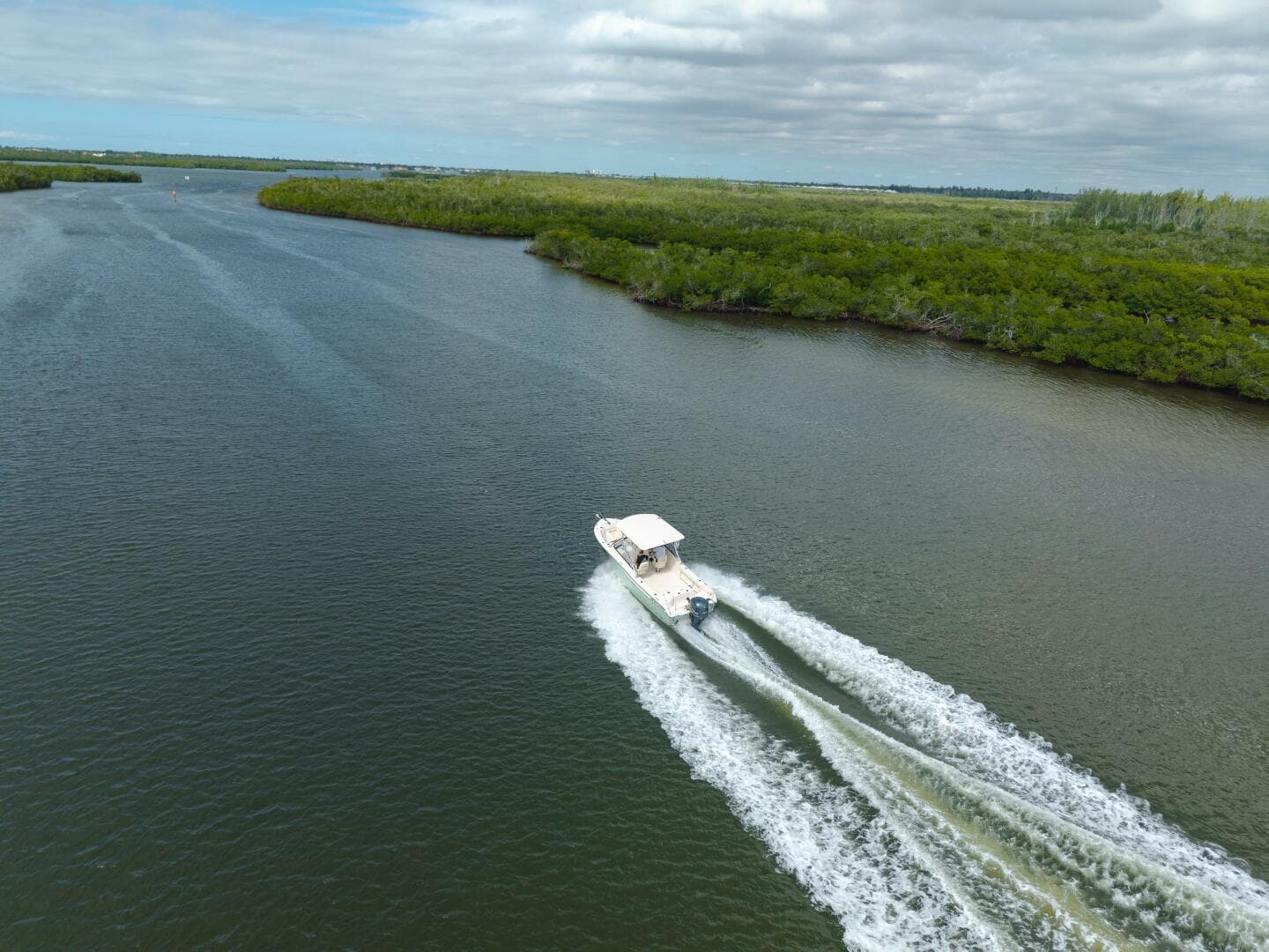 2018 Grady-White — photo 12