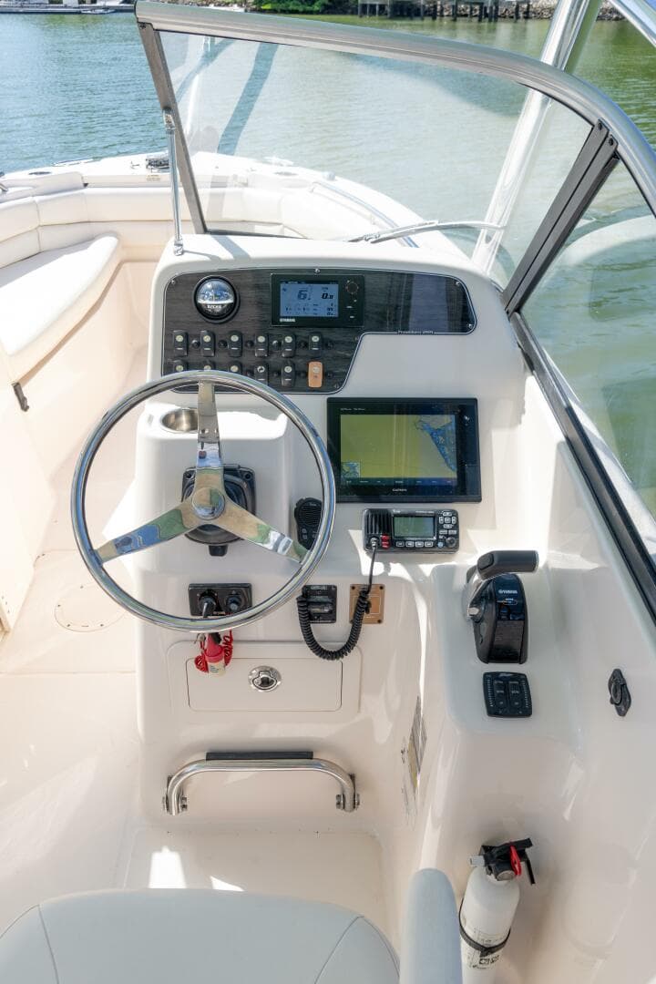 2018 Grady-White — photo 7