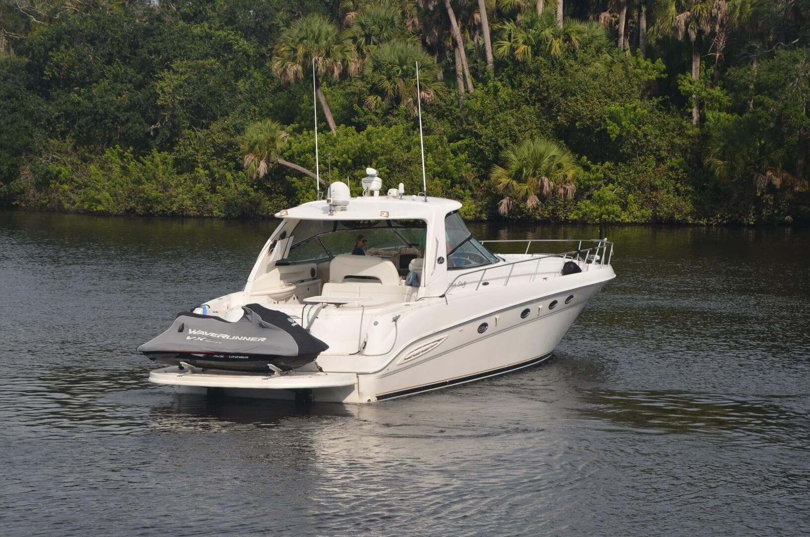 2001 Sea Ray 460 Sundancer — photo 11