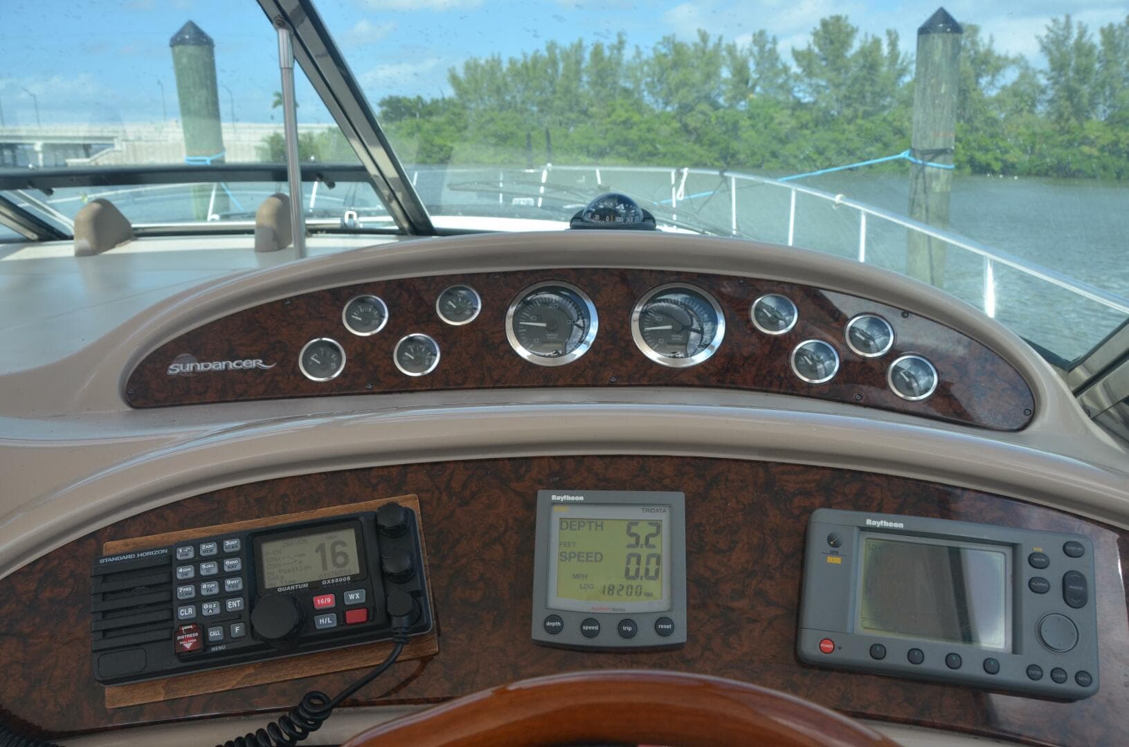 2001 Sea Ray 460 Sundancer — photo 16