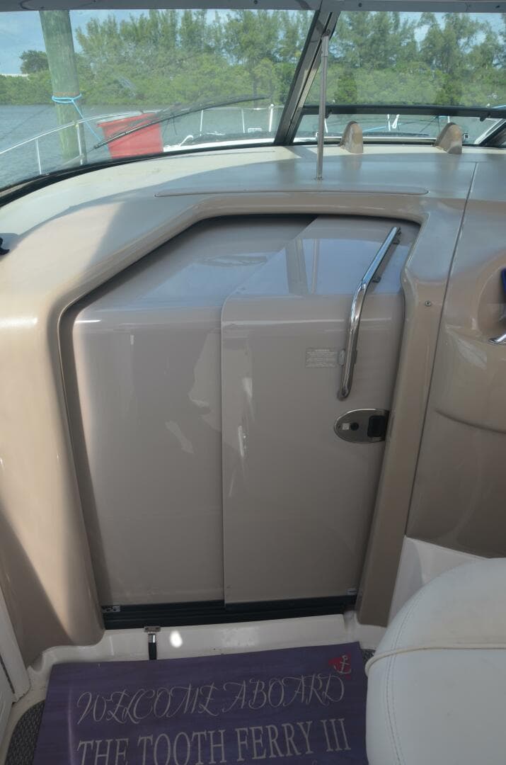 2001 Sea Ray 460 Sundancer — photo 31