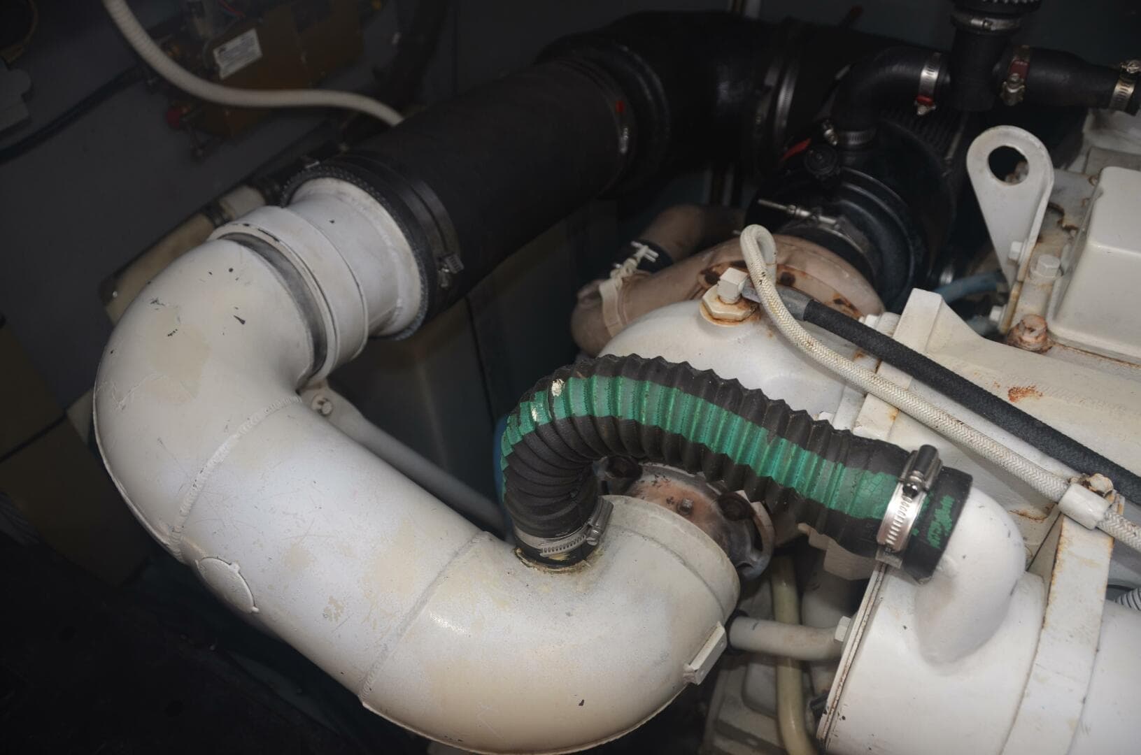 2001 Sea Ray 460 Sundancer — photo 67