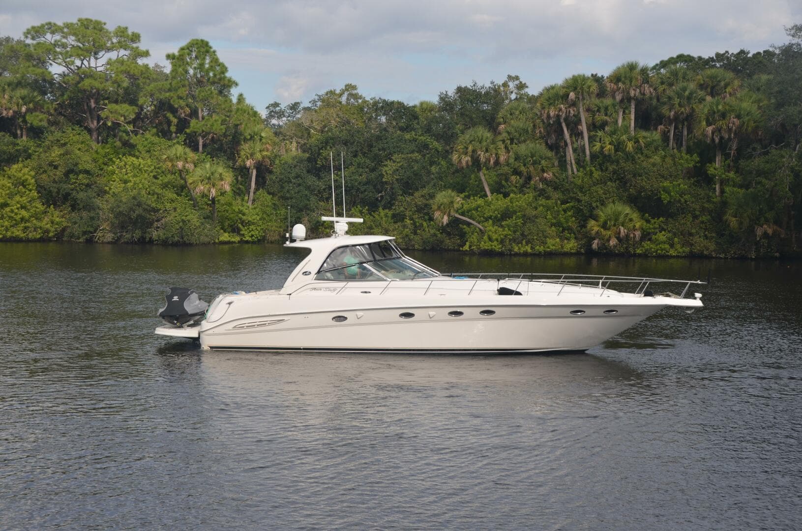 2001 Sea Ray 460 Sundancer — photo 2