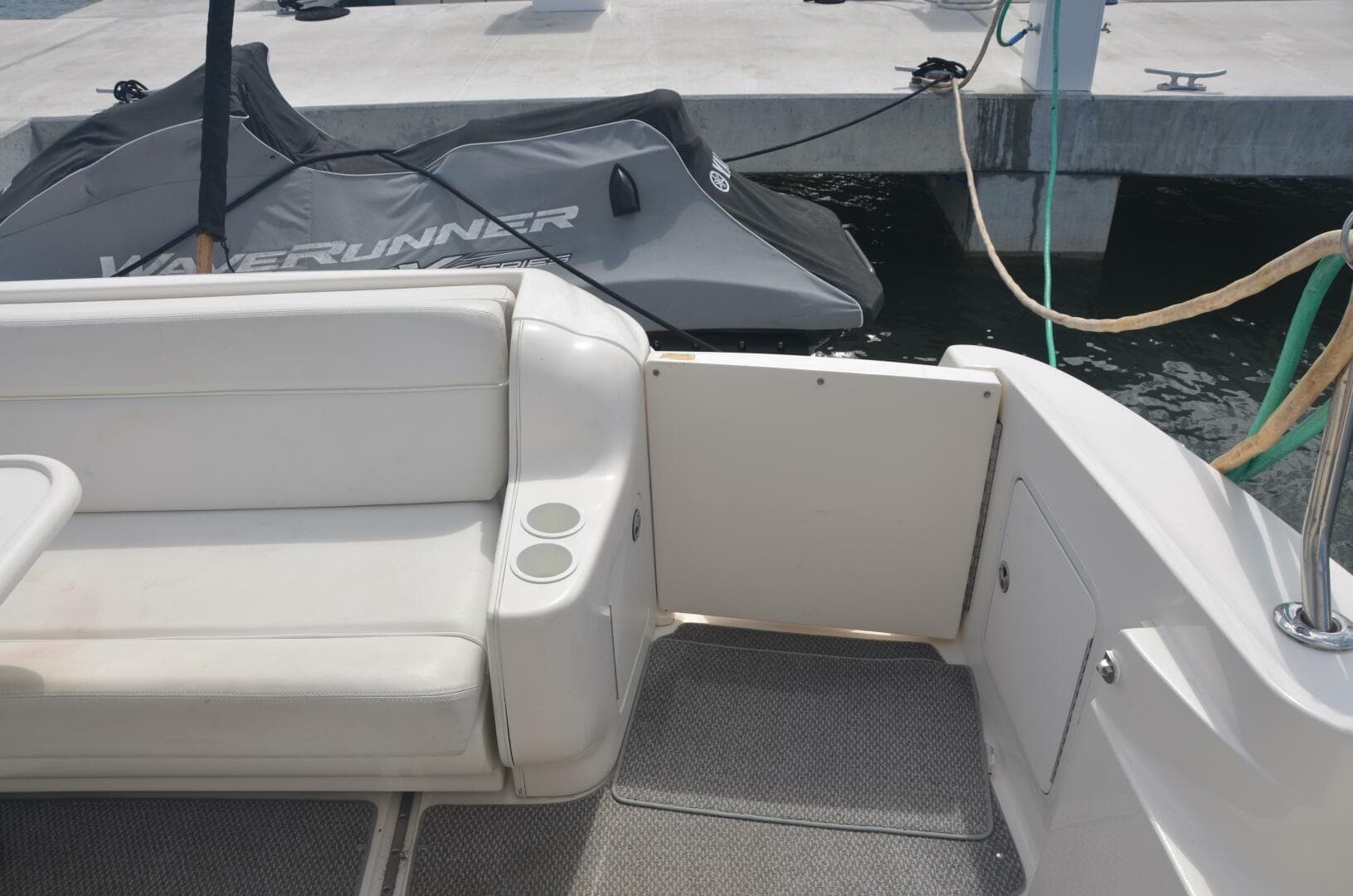 2001 Sea Ray 460 Sundancer — photo 27