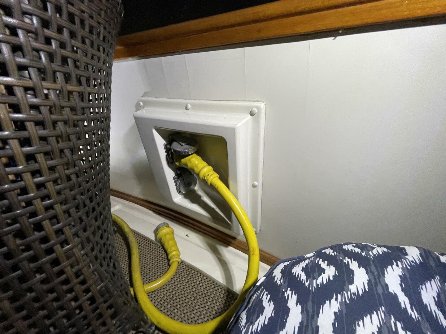 1986 Egg Harbor 40 — photo 18