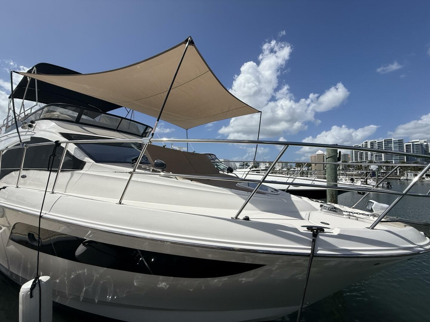 2018 Sea Ray Fly 400 — photo 13