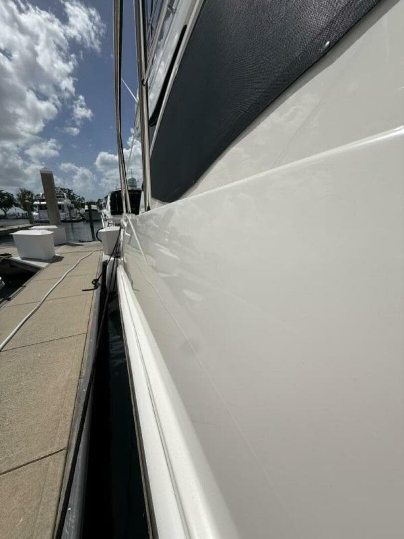 2018 Sea Ray Fly 400 — photo 14