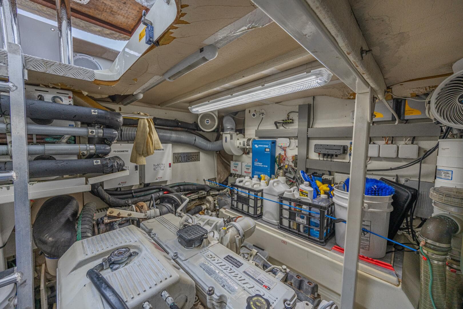 2013 Prestige 550 S — photo 39