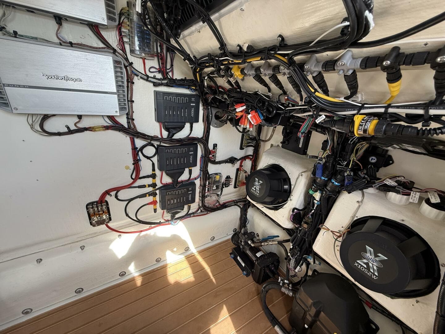 2018 Yellowfin — photo 76